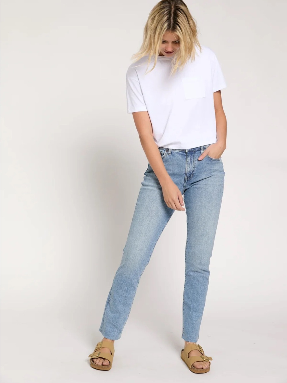 OLIVER LOGAN - CROSBY HIGH RISE JEAN (CLASSIC LIGHT VINTAGE)